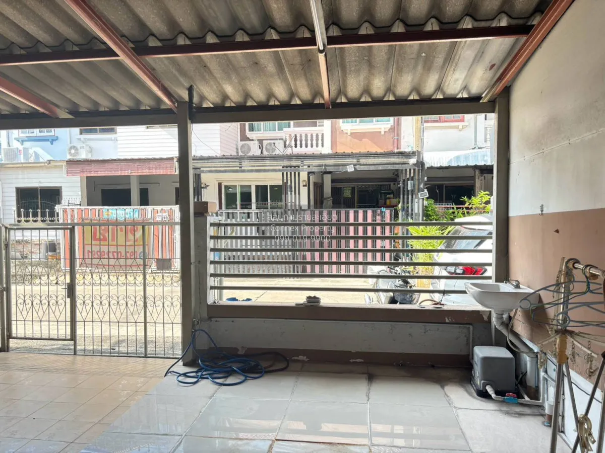 For Sale Townhouse/Townhome  , Sinthorn Happyland , Khlong Chan ,
