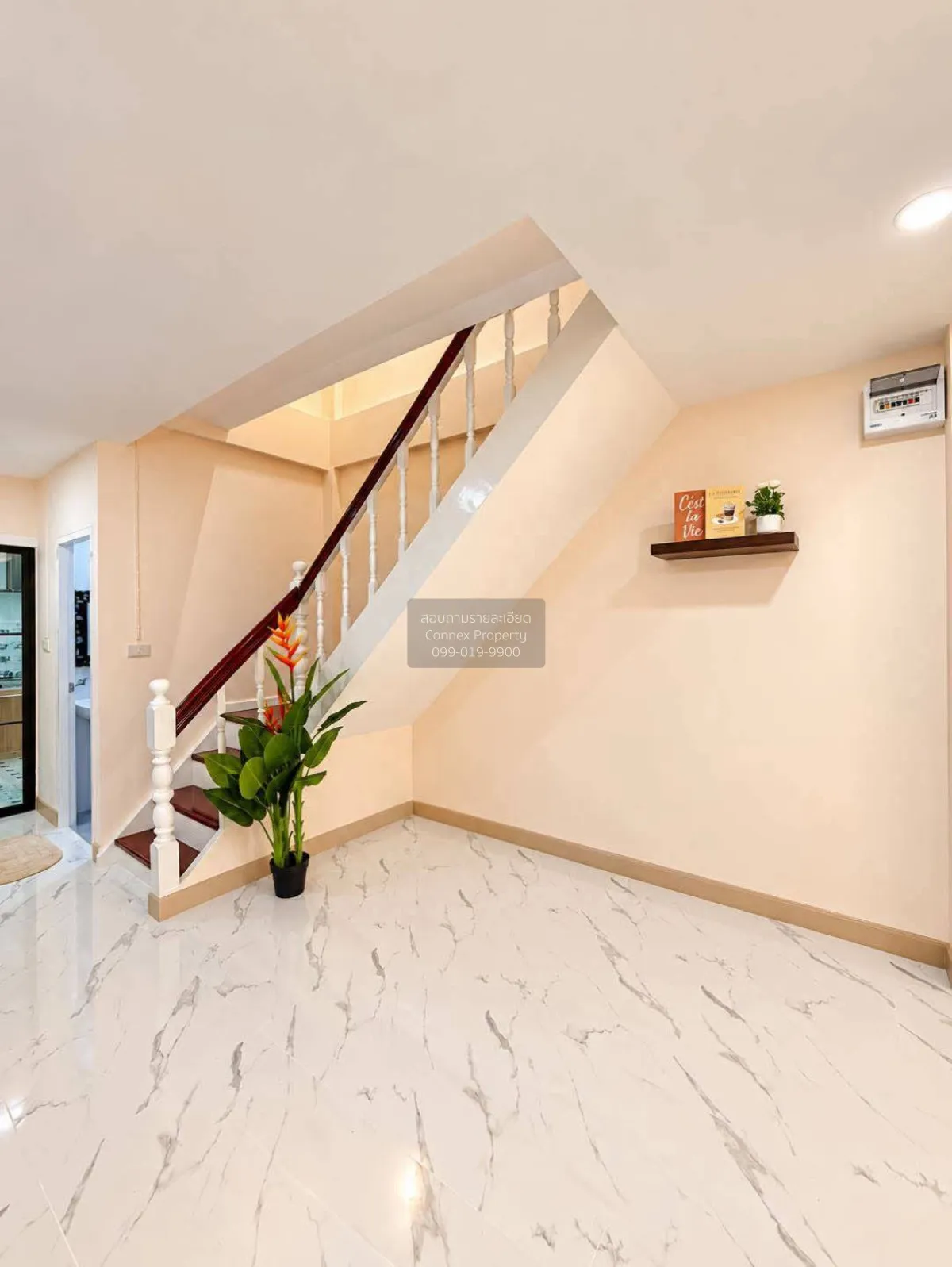 For Sale Townhouse/Townhome  , Baan Buathong 1 , corner unit , ne