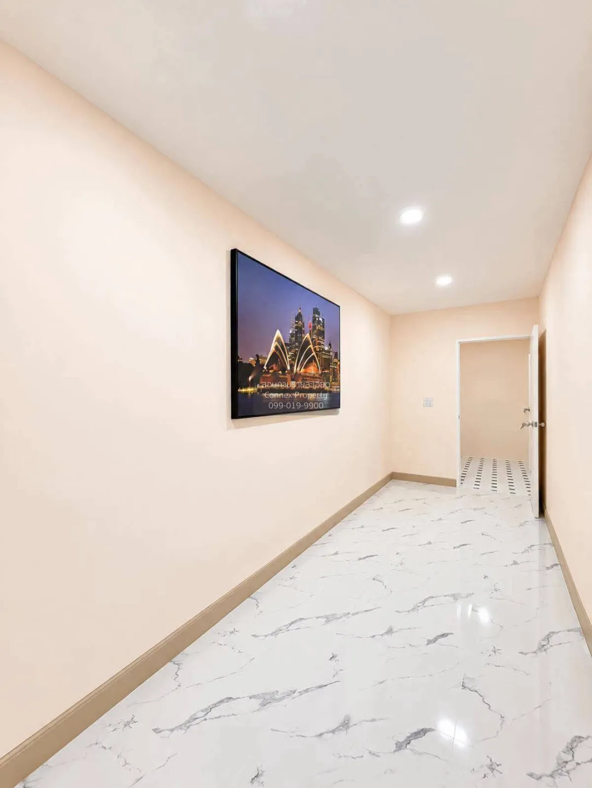 For Sale Townhouse/Townhome  , Baan Buathong 1 , corner unit , ne