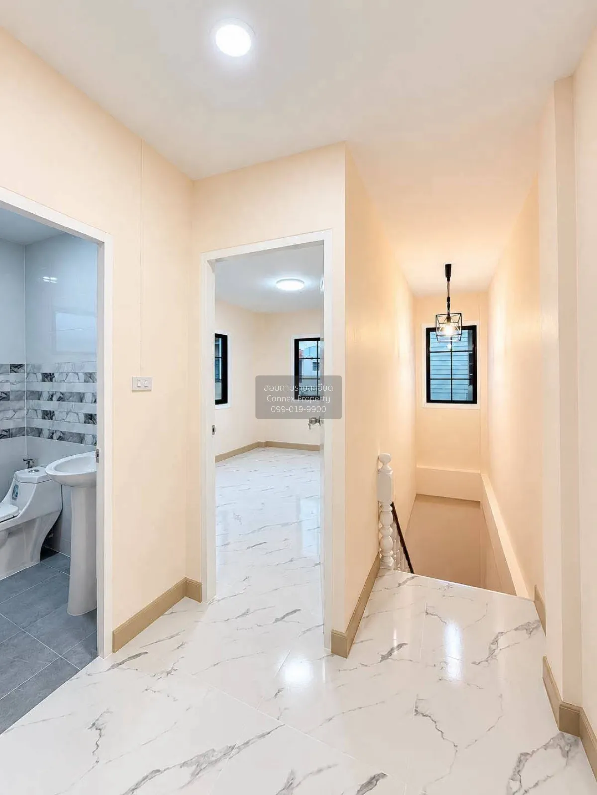 For Sale Townhouse/Townhome  , Baan Buathong 1 , corner unit , ne