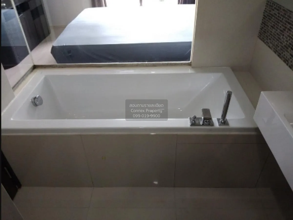 FOR RENT condo , RHYTHM Sukhumvit 44/1 , BTS-Phra Khanong , Phra 