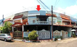 ขายทาวน์เฮ้าส์/ทาวน์โฮม  ชมฟ้า-วรางกูล คลอง 2 ประชาธิปัตย์ ธัญบุรี ปทุมธานี CX-183662