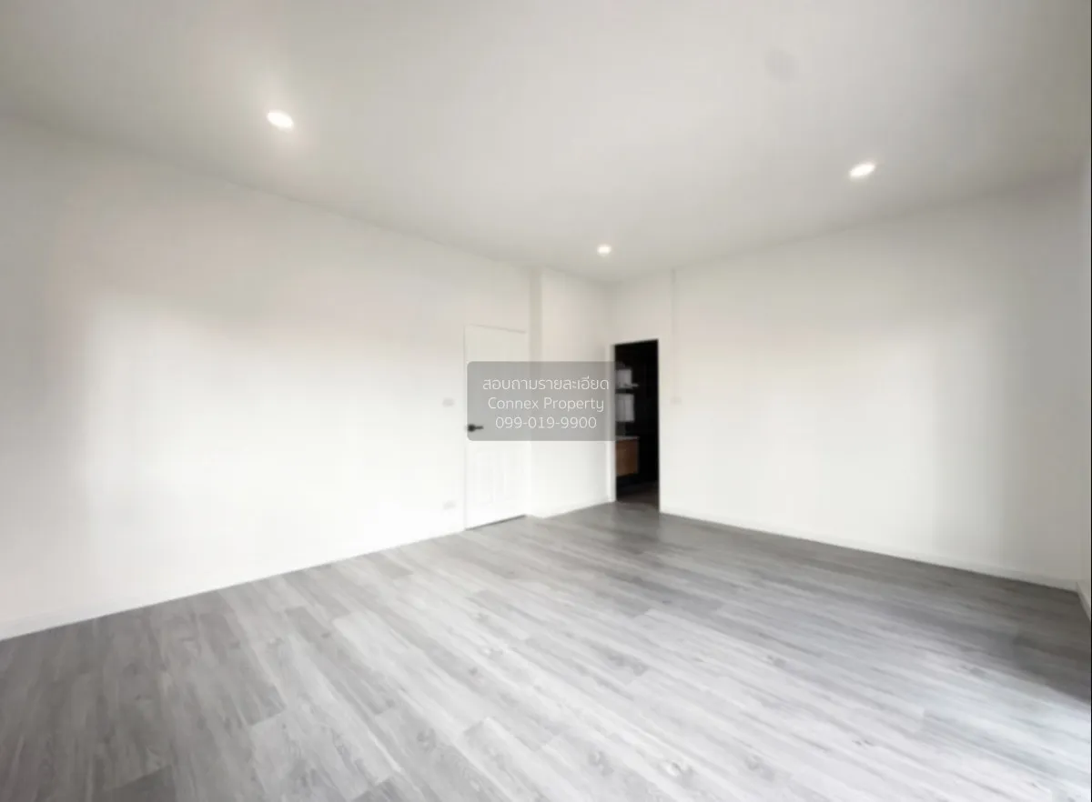 For Sale House , Kritsada Nakhon 31 , newly renovated , Salathamm