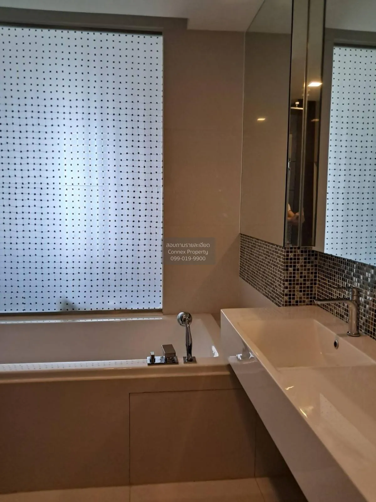FOR RENT condo , RHYTHM Sukhumvit 44/1 , BTS-Phra Khanong , Phra 