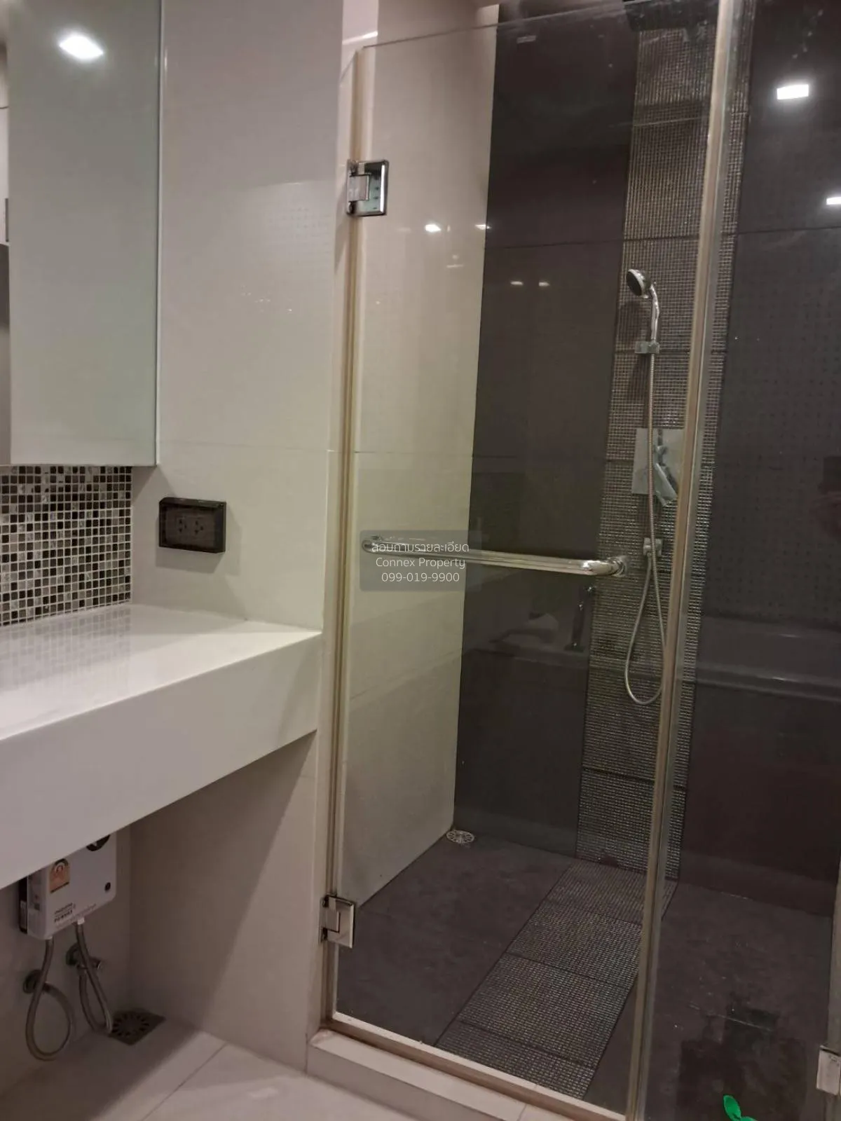 FOR RENT condo , RHYTHM Sukhumvit 44/1 , BTS-Phra Khanong , Phra 