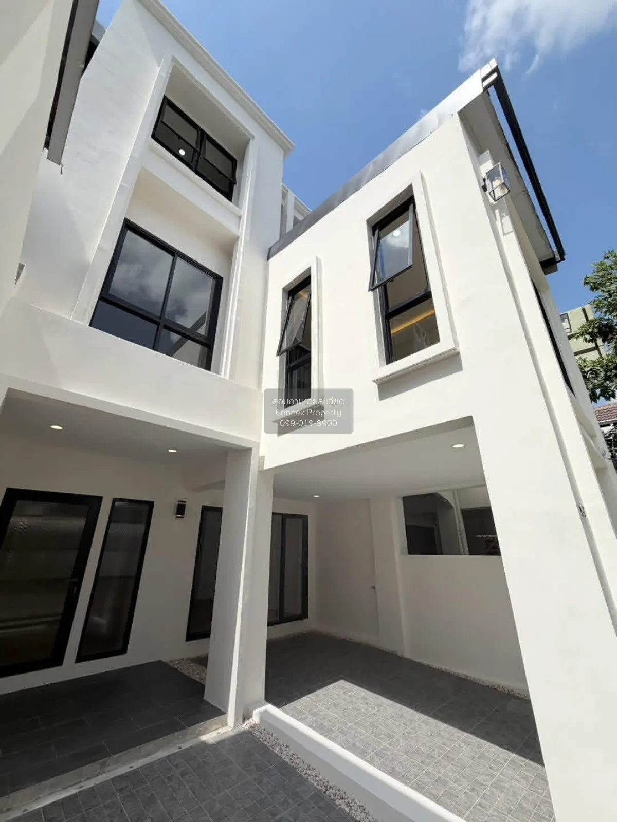 For Sale Townhouse/Townhome  , Town in Town Lat Phrao 94 , newly 