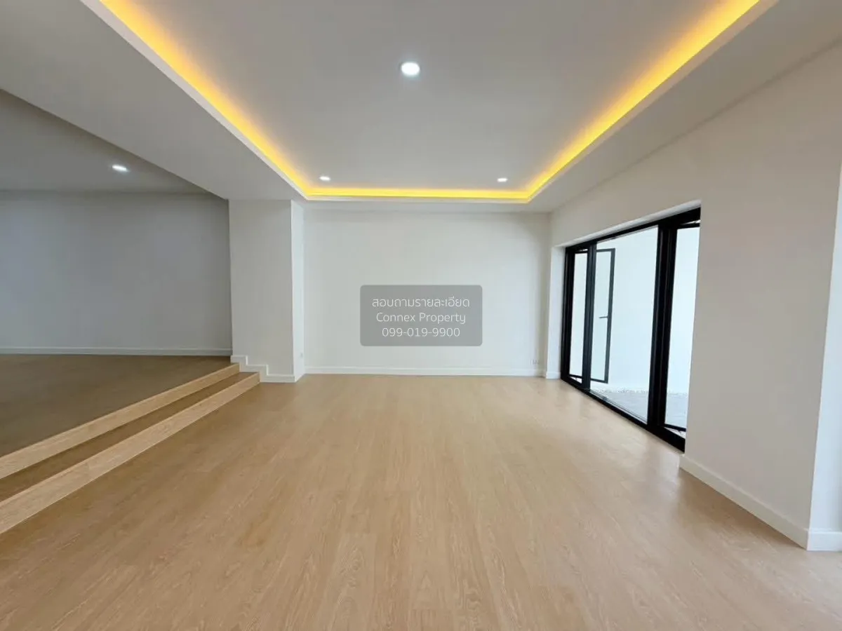 For Sale Townhouse/Townhome  , Town in Town Lat Phrao 94 , newly 