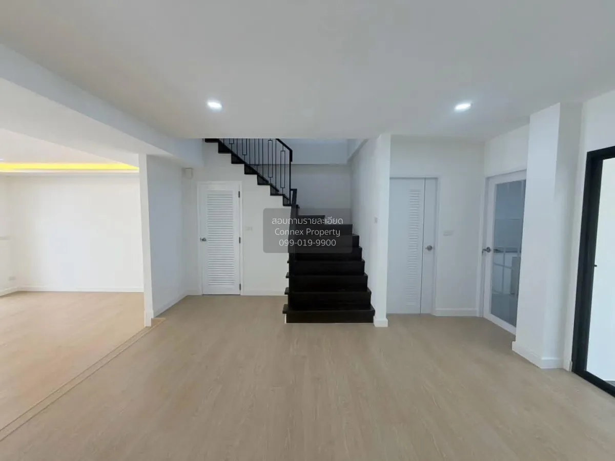 For Sale Townhouse/Townhome  , Town in Town Lat Phrao 94 , newly 