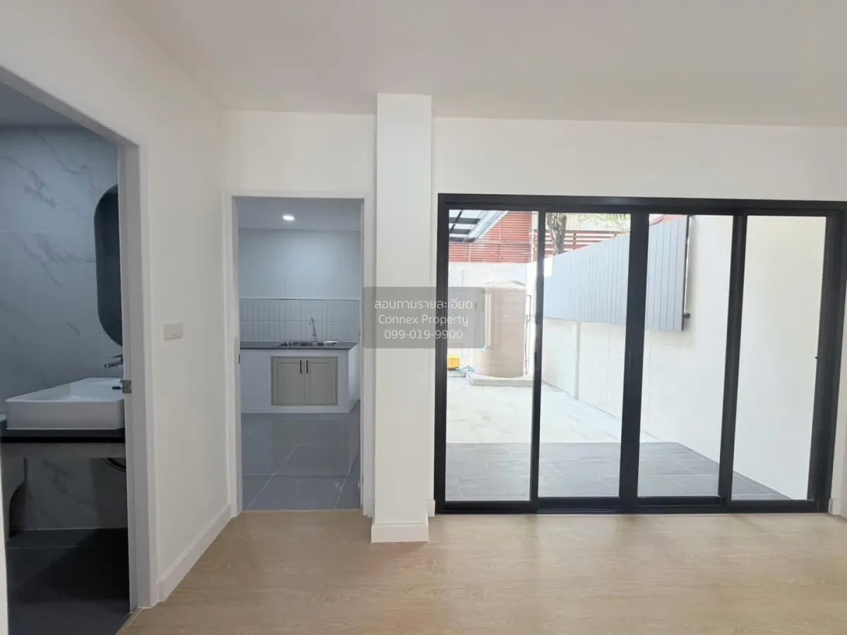 For Sale Townhouse/Townhome  , Town in Town Lat Phrao 94 , newly 