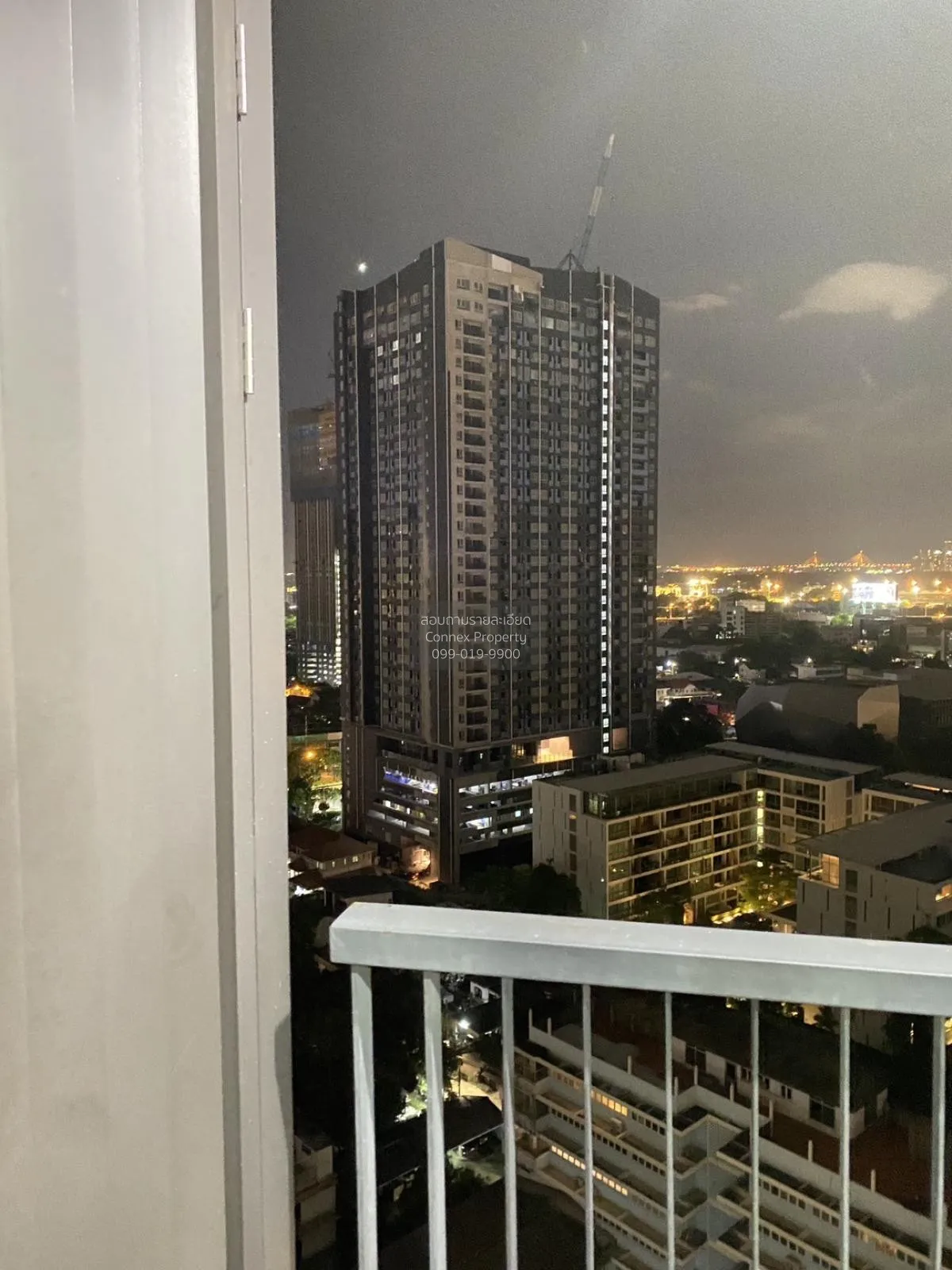 FOR RENT condo , RHYTHM Sukhumvit 44/1 , BTS-Phra Khanong , Phra 