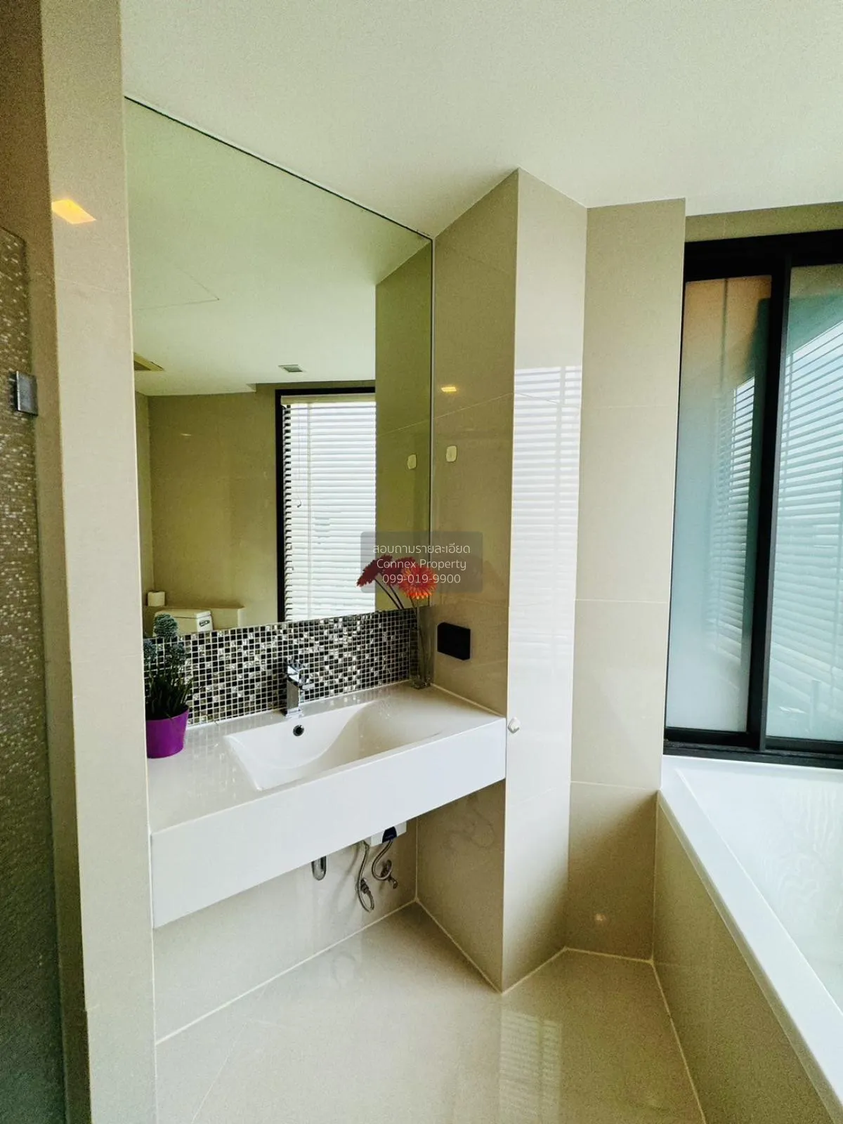 FOR RENT condo , RHYTHM Sukhumvit 44/1 , BTS-Phra Khanong , Phra 