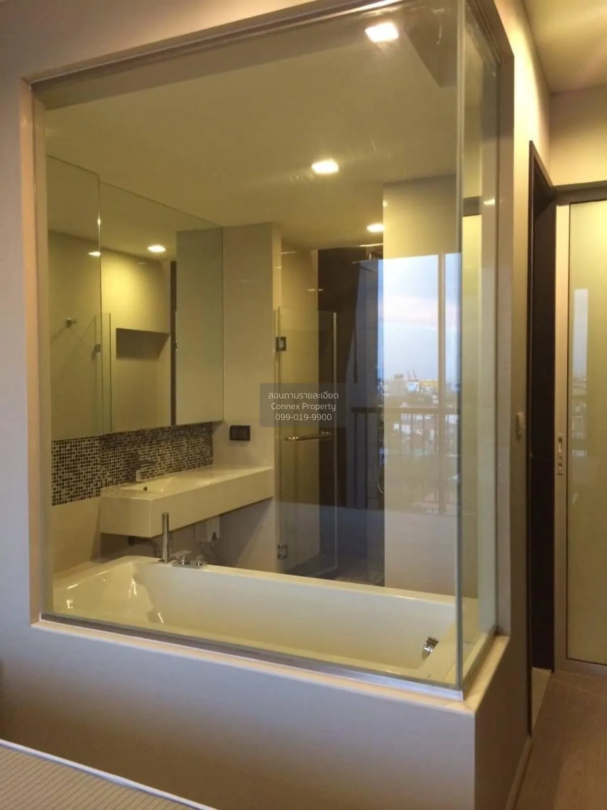 FOR RENT condo , RHYTHM Sukhumvit 44/1 , BTS-Phra Khanong , Phra 