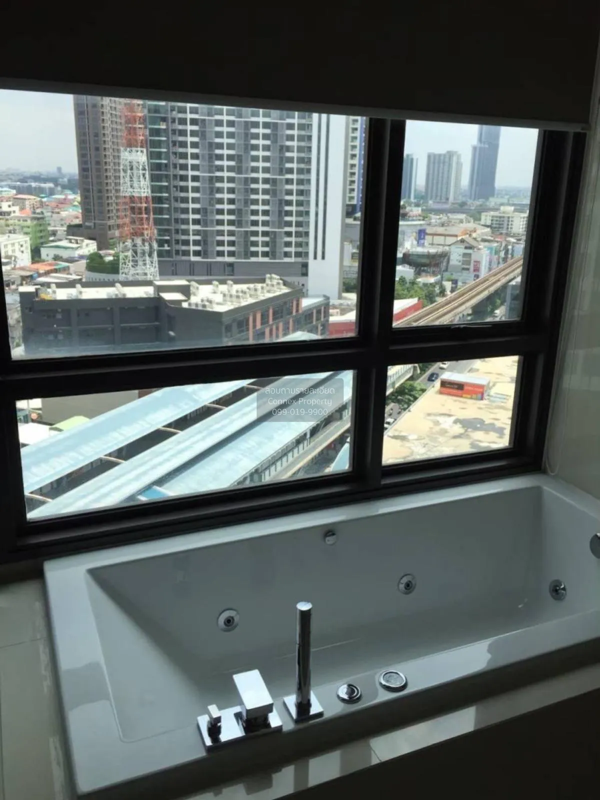 FOR RENT condo , RHYTHM Sukhumvit 44/1 , BTS-Phra Khanong , Phra 