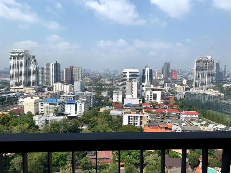 FOR RENT condo , RHYTHM Sukhumvit 44/1 , BTS-Phra Khanong , Phra 