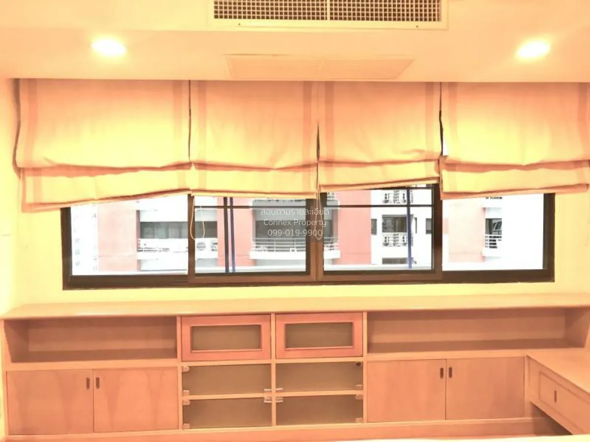 FOR RENT condo , The Royal Place 2 , BTS-Ratchadamri , Lumpini ,  4