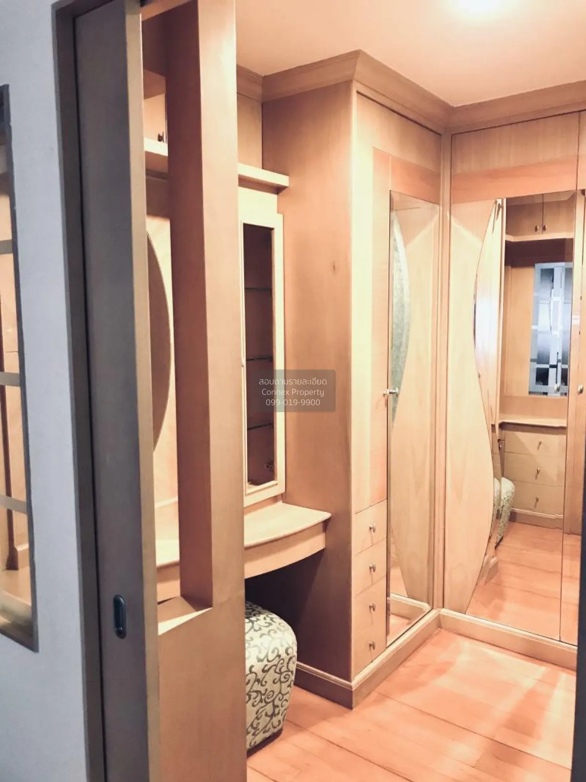 FOR RENT condo , The Royal Place 2 , BTS-Ratchadamri , Lumpini , 