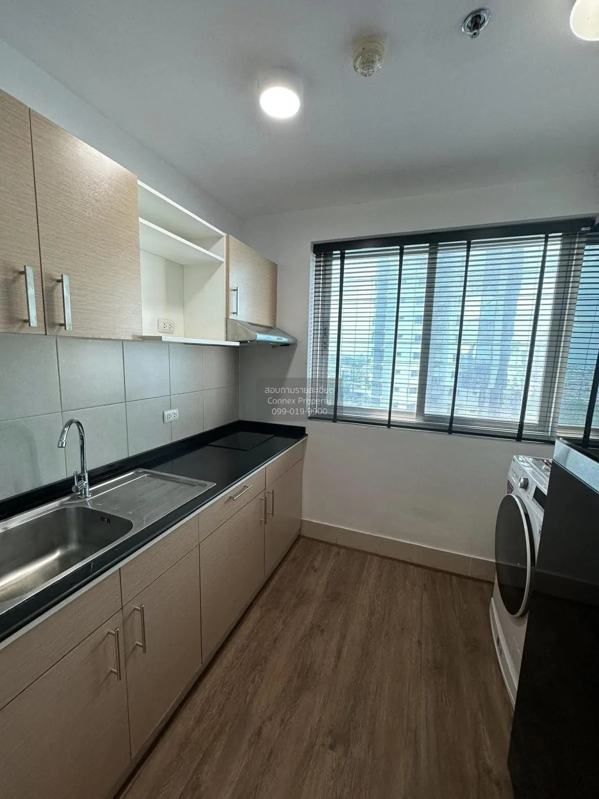 FOR RENT condo , Supalai Park Ekamai - Thonglor , BTS-Ekkamai , B