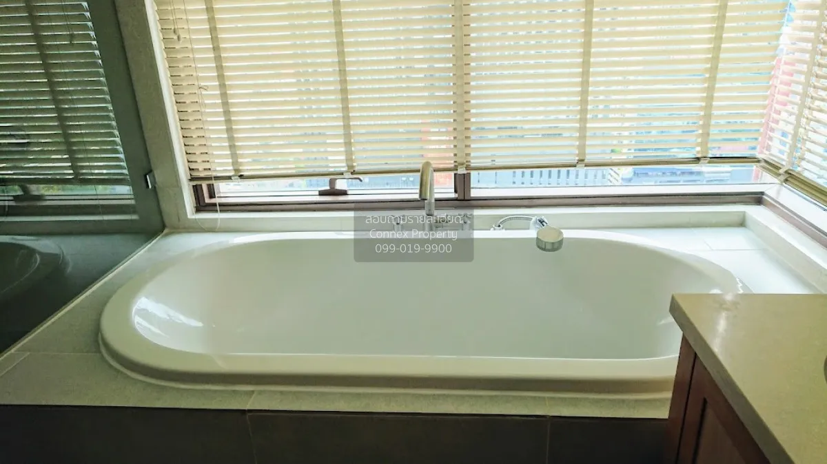 เช่าคอนโด  ดิ เอ็มโพริโอ เพลส BTS-พร้อมพงษ์ คลองเตย เขต คลองเตย ก