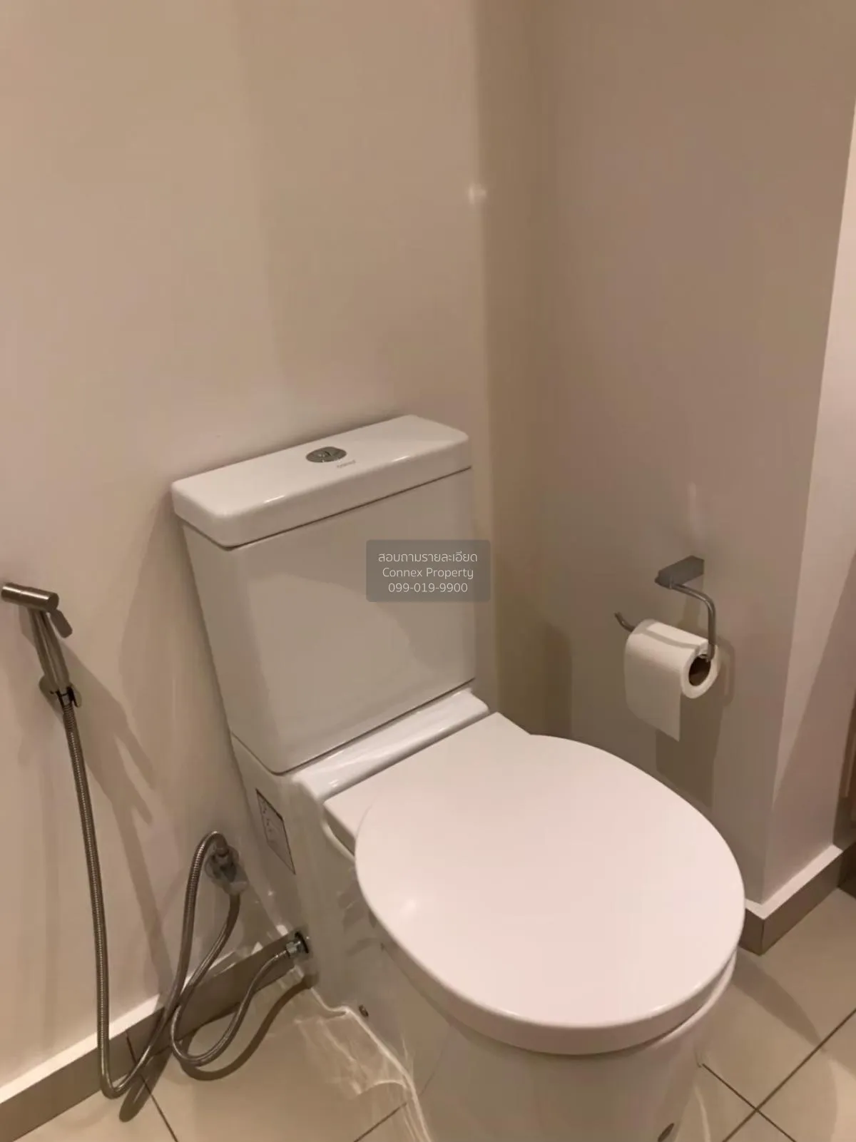 FOR SALE condo , The Lofts Ekkamai , BTS-Ekkamai , Phra Khanong N