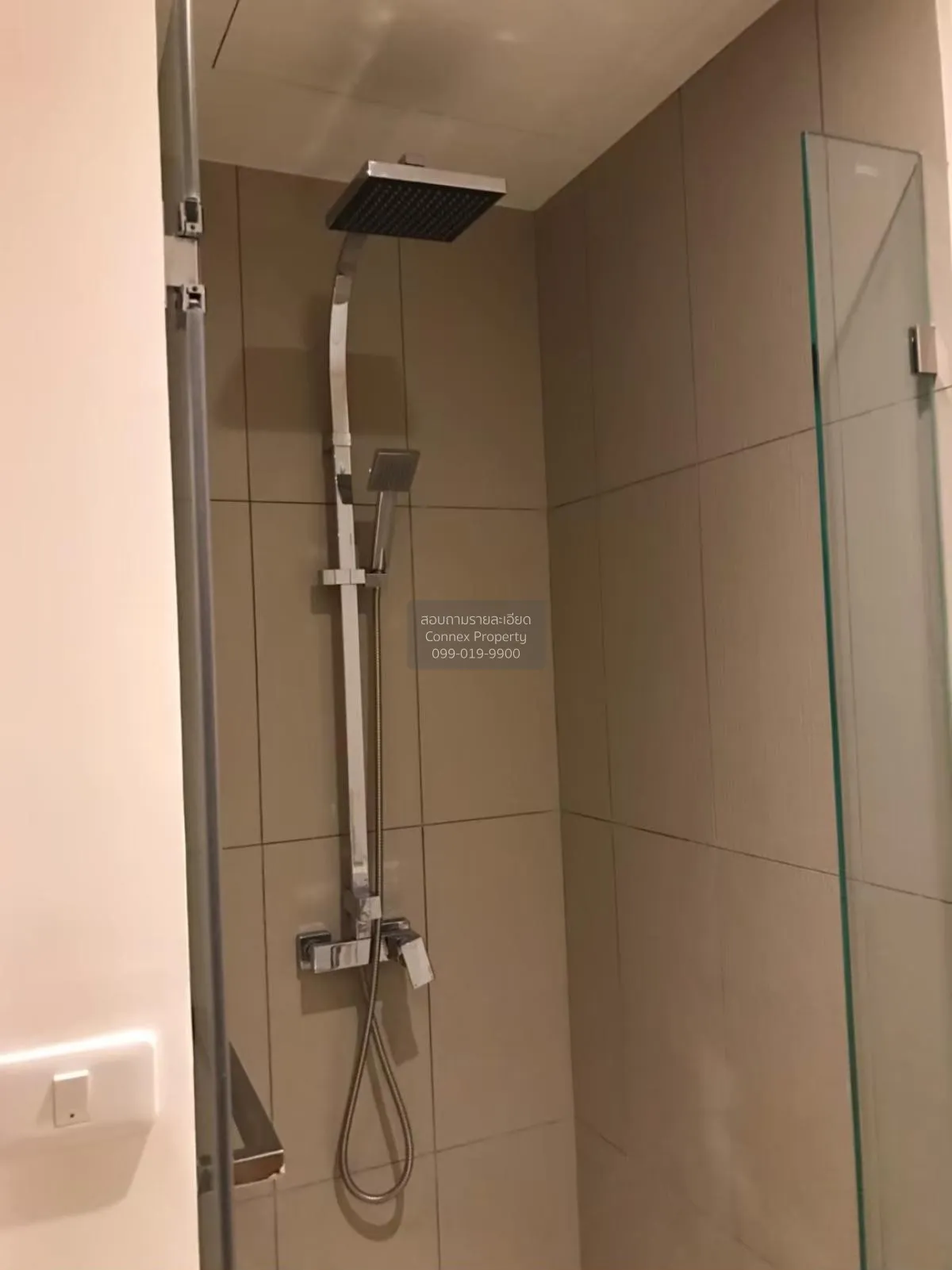 FOR SALE condo , The Lofts Ekkamai , BTS-Ekkamai , Phra Khanong N