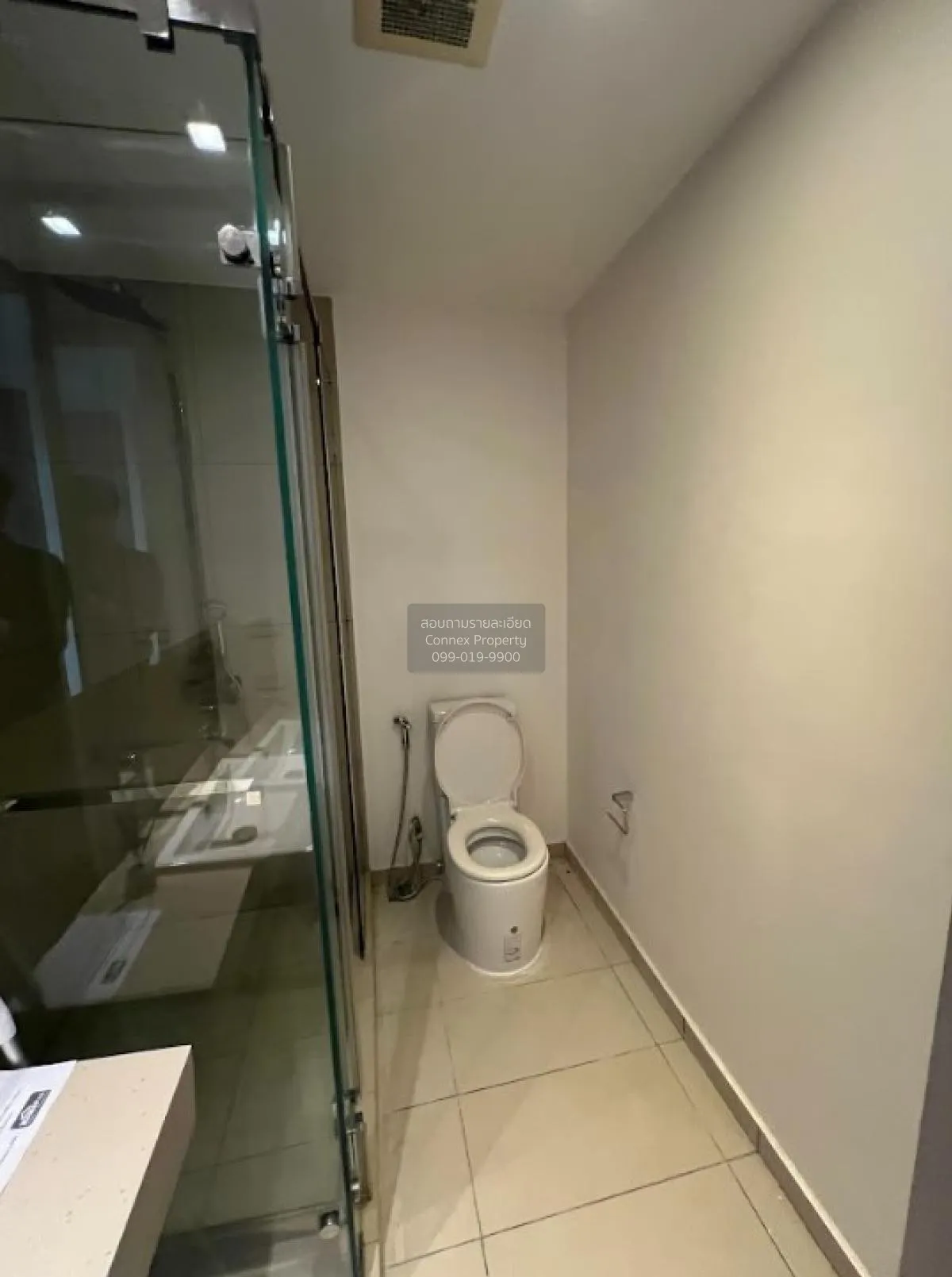 FOR RENT condo , The Lofts Ekkamai , BTS-Ekkamai , Phra Khanong N