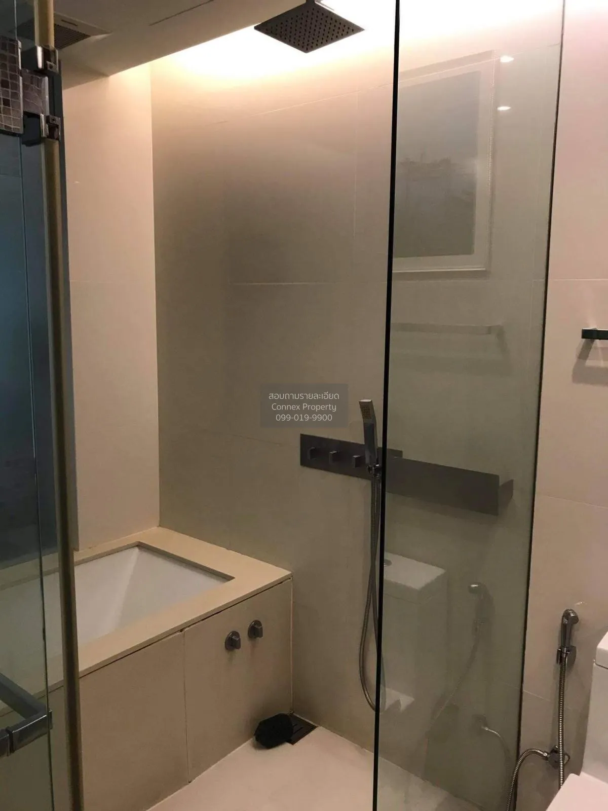 เช่าคอนโด  เดอะ รูม สุขุมวิท 21 BTS-อโศก คลองเตยเหนือ เขต วัฒนา ก