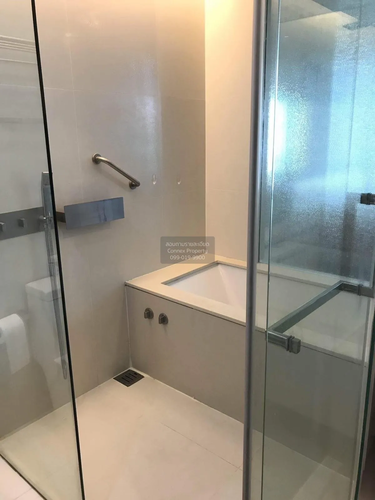 เช่าคอนโด  เดอะ รูม สุขุมวิท 21 BTS-อโศก คลองเตยเหนือ เขต วัฒนา ก