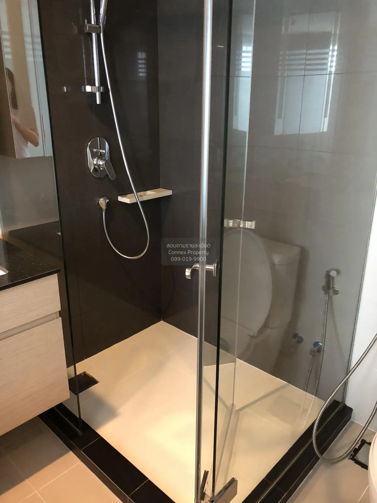 ขายคอนโด  เวีย โบทานี BTS-พร้อมพงษ์ คลองเตยเหนือ เขต วัฒนา กรุงเท