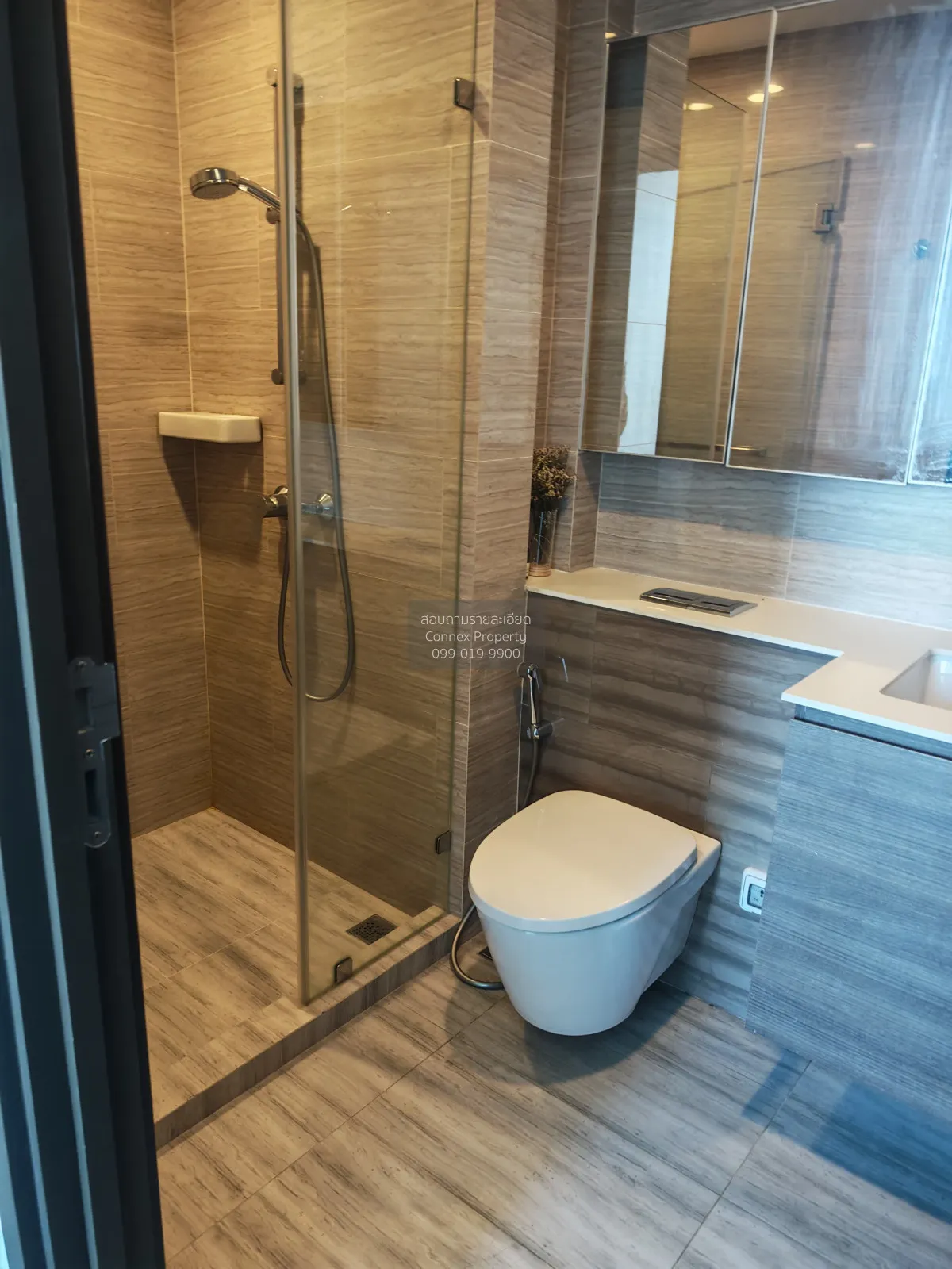 เช่าคอนโด  วิสดอม เอสเซ้นส์ BTS-ปุณณวิถี พระโขนง เขต คลองเตย กรุง