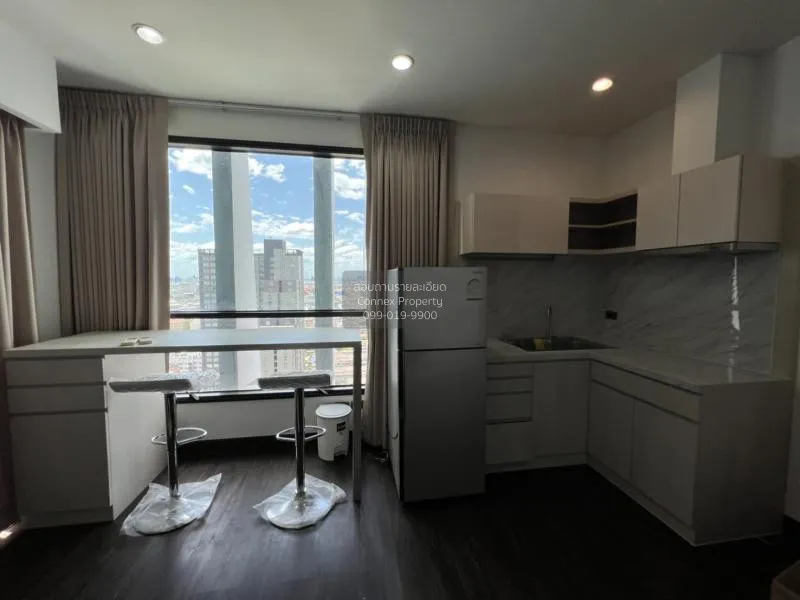 FOR RENT condo , Fuse Sathorn - Taksin , high floor , BTS-Wongwia