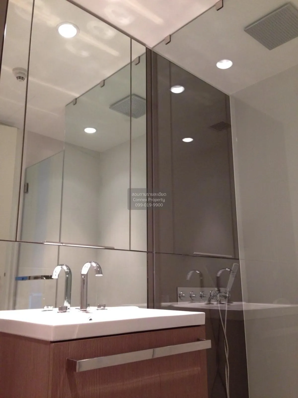 FOR RENT condo , 185 Rajadamri , BTS-Ratchadamri , Lumpini , Path