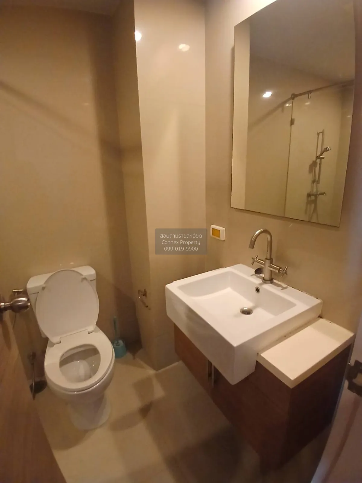 FOR RENT condo , Hive Taksin , BTS-Wongwian Yai , Khlong Ton Sai 