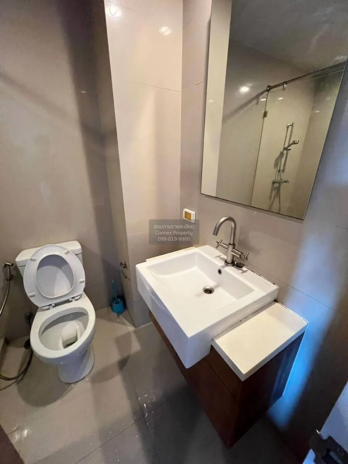 FOR RENT condo , Hive Taksin , BTS-Wongwian Yai , Khlong Ton Sai 