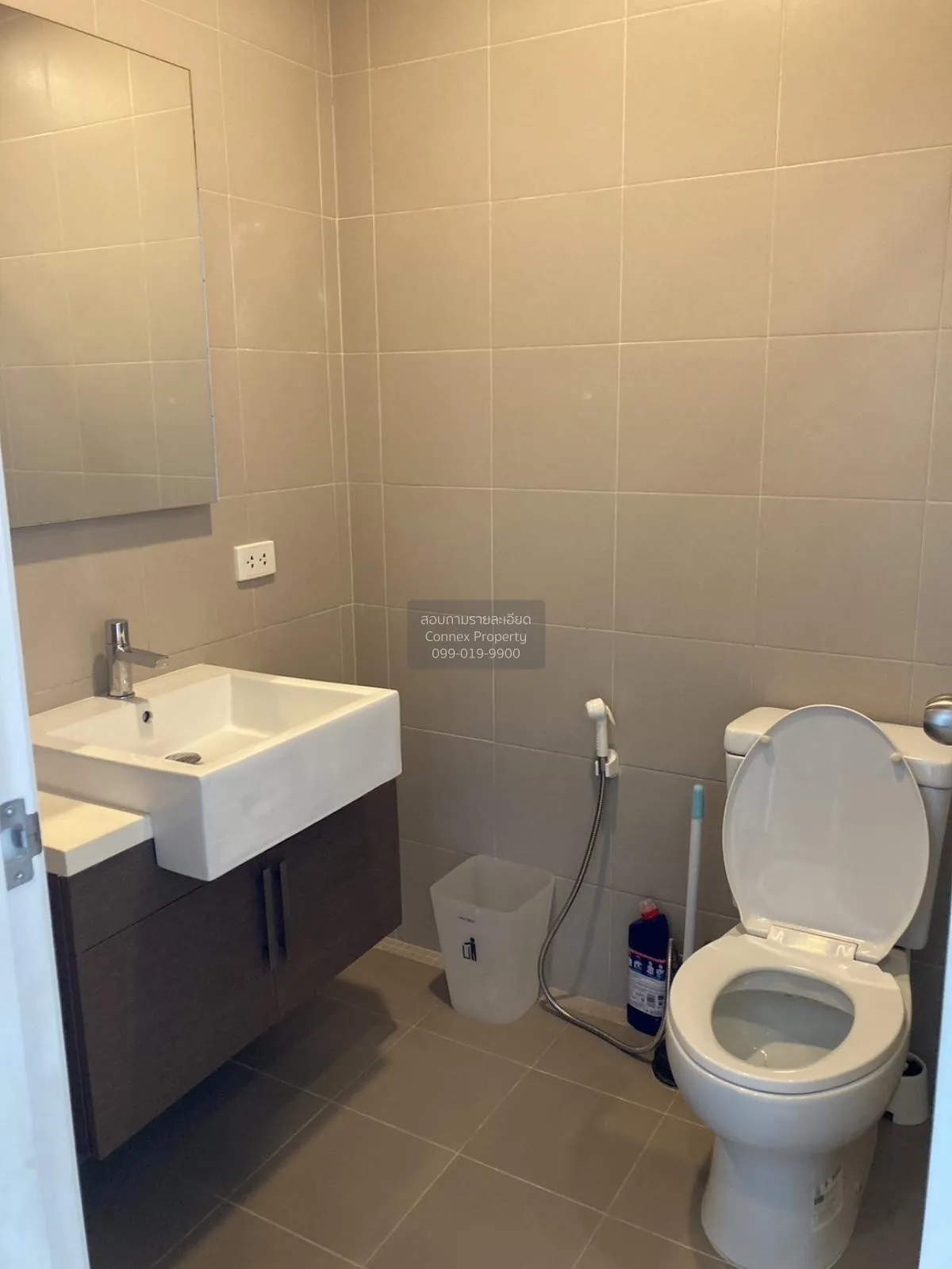 FOR RENT condo , Hive Sathorn , BTS-Krung Thon Buri , Khlong Ton 