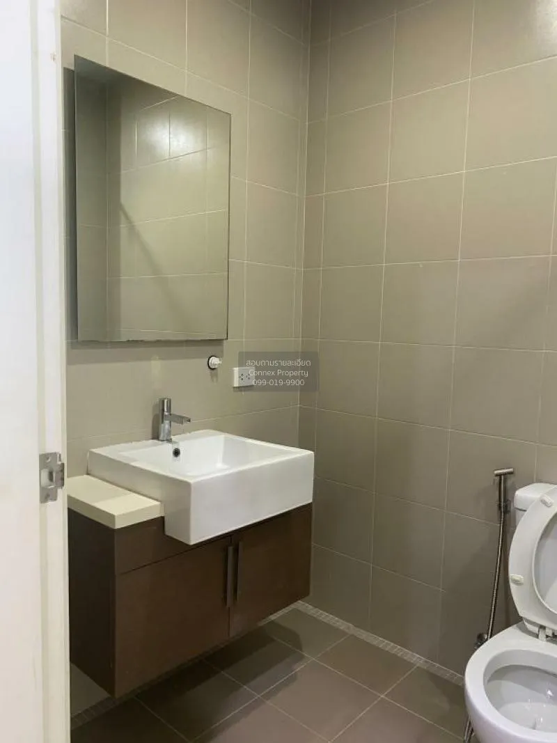 เช่าคอนโด  ไฮฟ์ สาทร BTS-กรุงธนบุรี คลองต้นไทร เขต คลองสาน กรุงเท