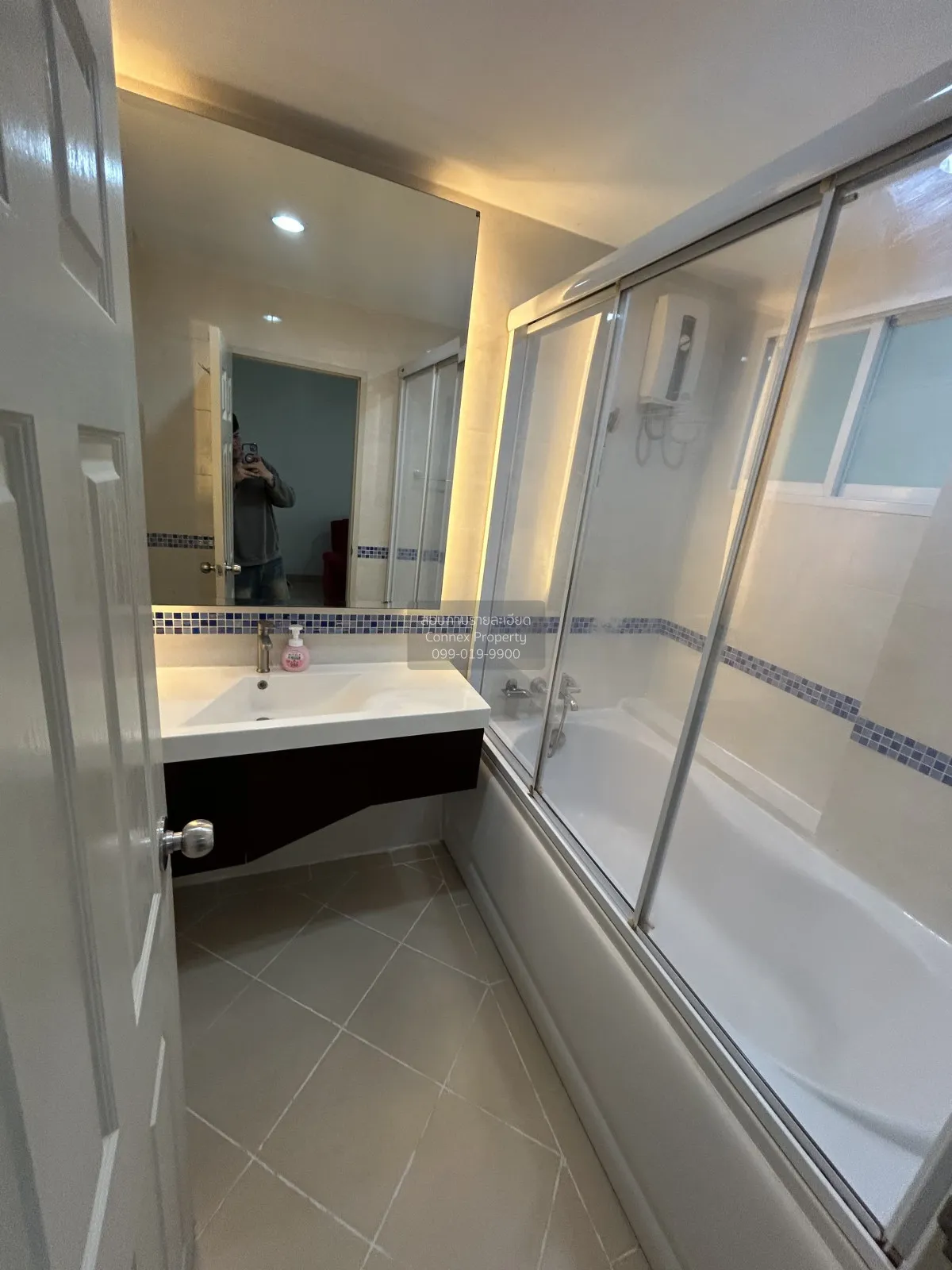FOR RENT condo , Life @ Sathorn 10 , BTS-Chong Nonsi , Silom , Ba