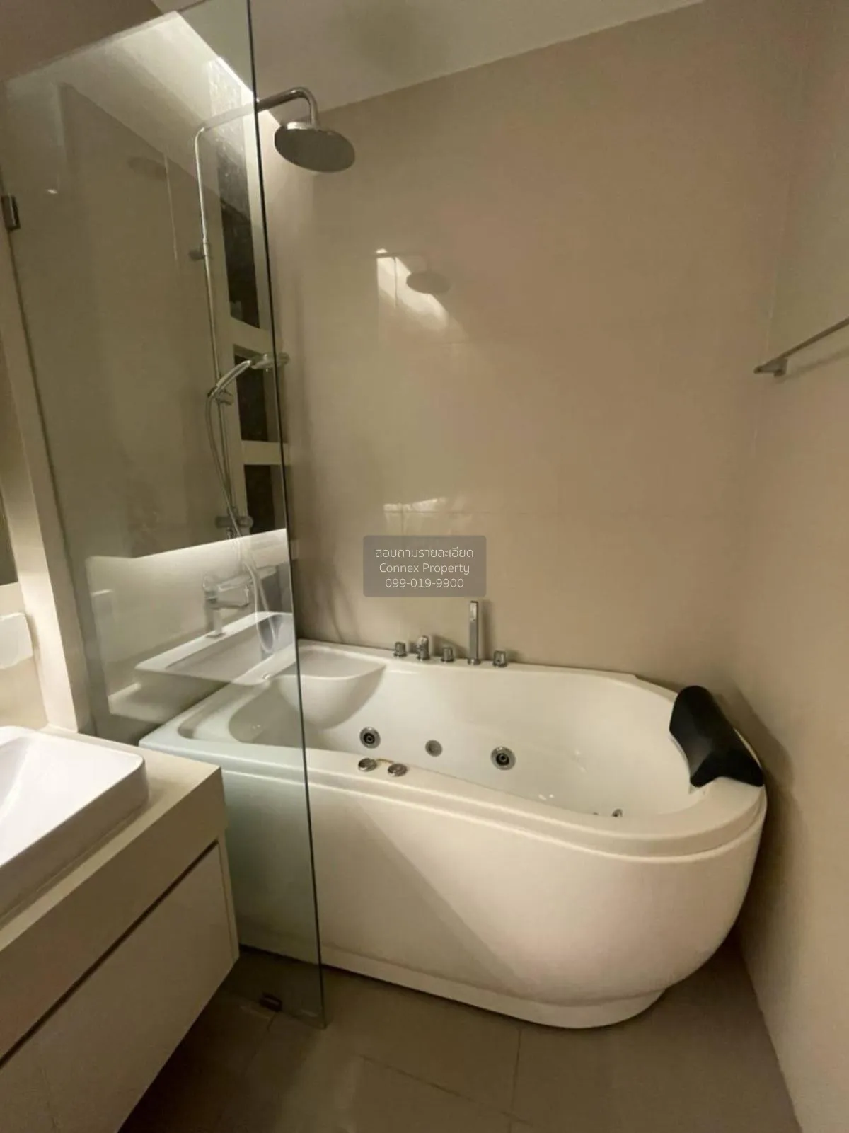 ขายคอนโด  แม่น้ำ เรสซิเดนท์ BTS-สะพานตากสิน วัดพระยาไกร เขต บางคอ