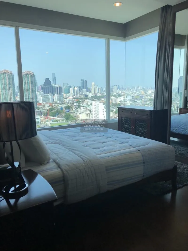 FOR SALE condo , Menam Residences , BTS-Saphan Taksin , Wat Phray