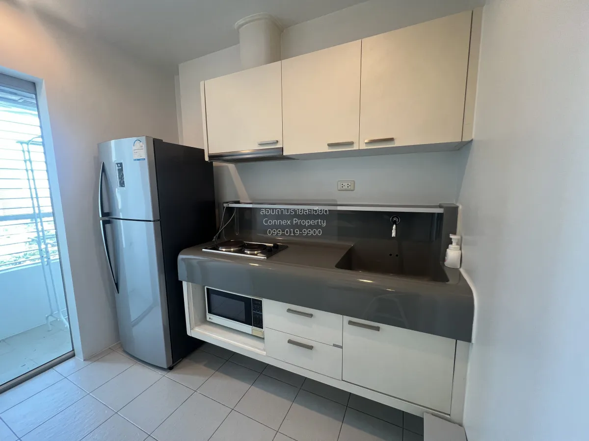 FOR RENT condo , Q House Sathorn , high floor , BTS-Krung Thon Bu