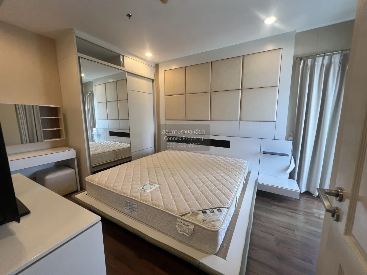 FOR RENT condo , Q House Sathorn , high floor , BTS-Krung Thon Bu