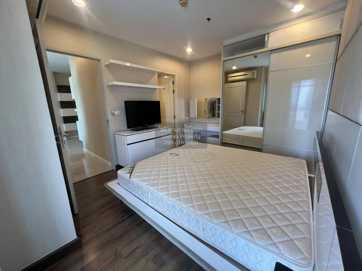 FOR RENT condo , Q House Sathorn , high floor , BTS-Krung Thon Bu
