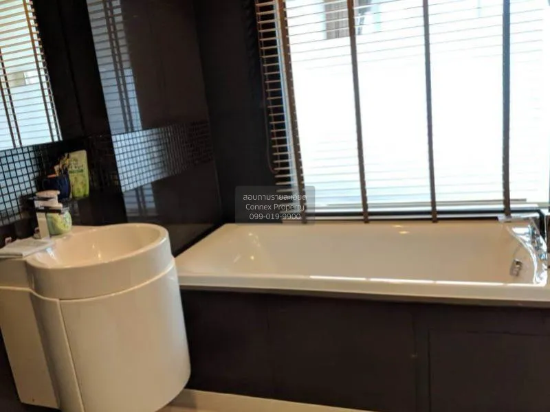 ขายคอนโด  ริทึ่ม สาทร BTS-สะพานตากสิน ทุ่งมหาเมฆ เขต สาทร กรุงเทพ