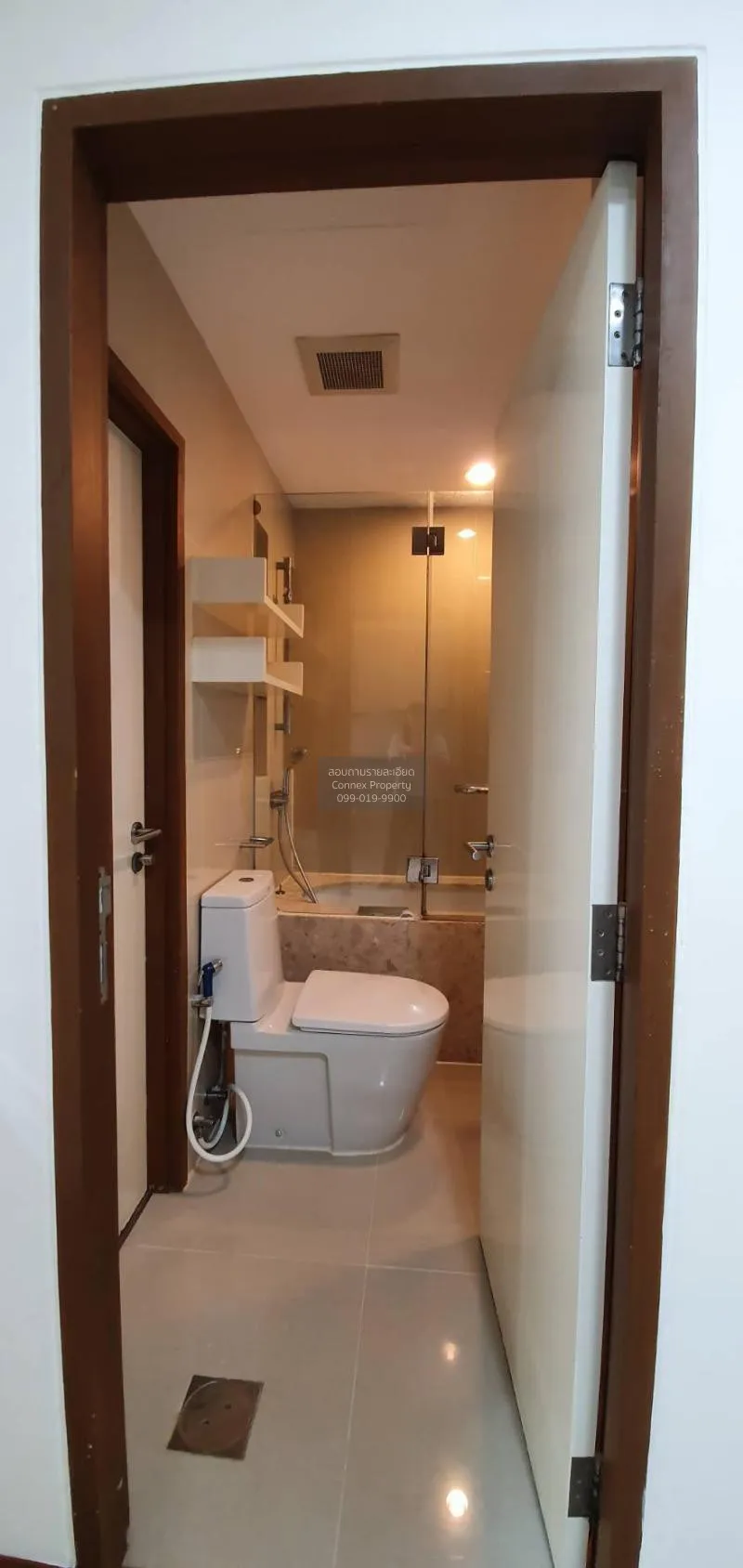 ขายคอนโด  สาธร การ์เด้นส์ MRT-ลุมพินี ทุ่งมหาเมฆ เขต สาทร กรุงเทพ