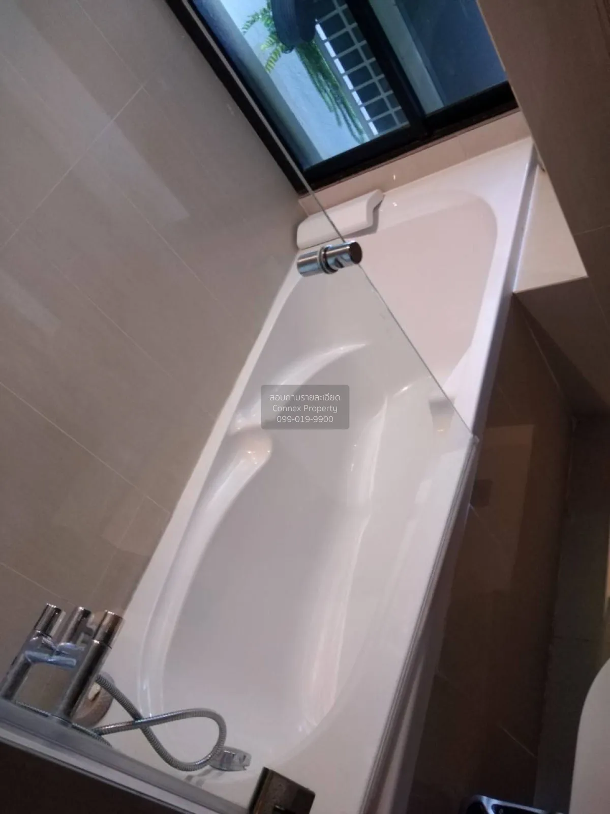 เช่าคอนโด  สาธร การ์เด้นส์ MRT-ลุมพินี ทุ่งมหาเมฆ เขต สาทร กรุงเท