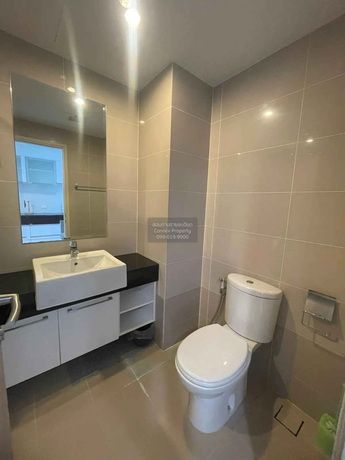 เช่าคอนโด  ศุภาลัย ไลท์ สาทร - เจริญราษฎร์ BTS-สุรศักดิ์ บางโคล่ 