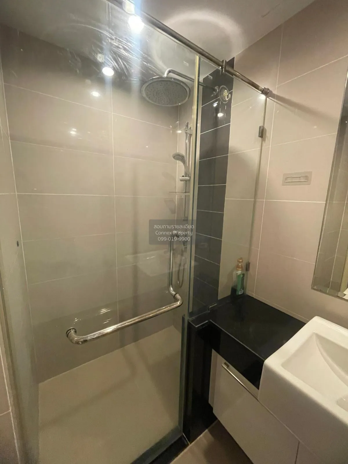 เช่าคอนโด  ศุภาลัย ไลท์ สาทร - เจริญราษฎร์ BTS-สุรศักดิ์ บางโคล่ 