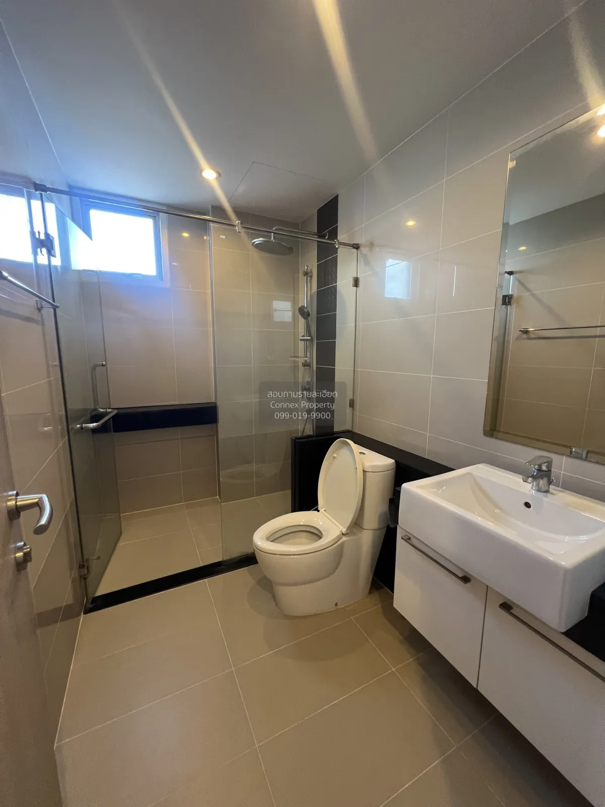 FOR RENT condo , Supalai Lite Sathorn-Charoenrat , BTS-Surasak , 