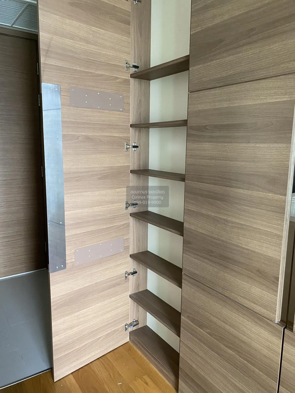 FOR RENT condo , The Address Sathorn , BTS-Saint Louis , Silom , 