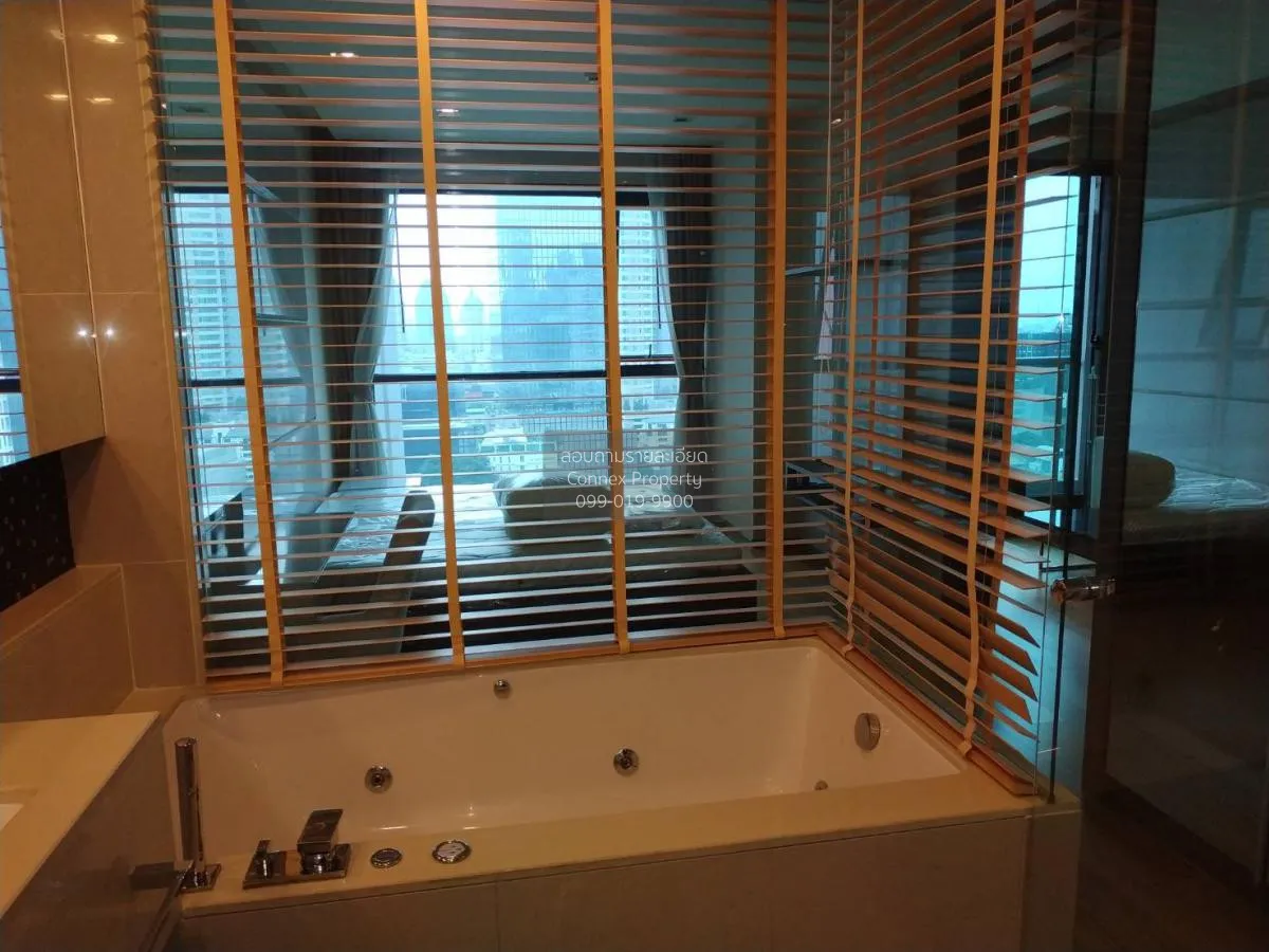 FOR RENT condo , The Address Sathorn , BTS-Saint Louis , Silom , 