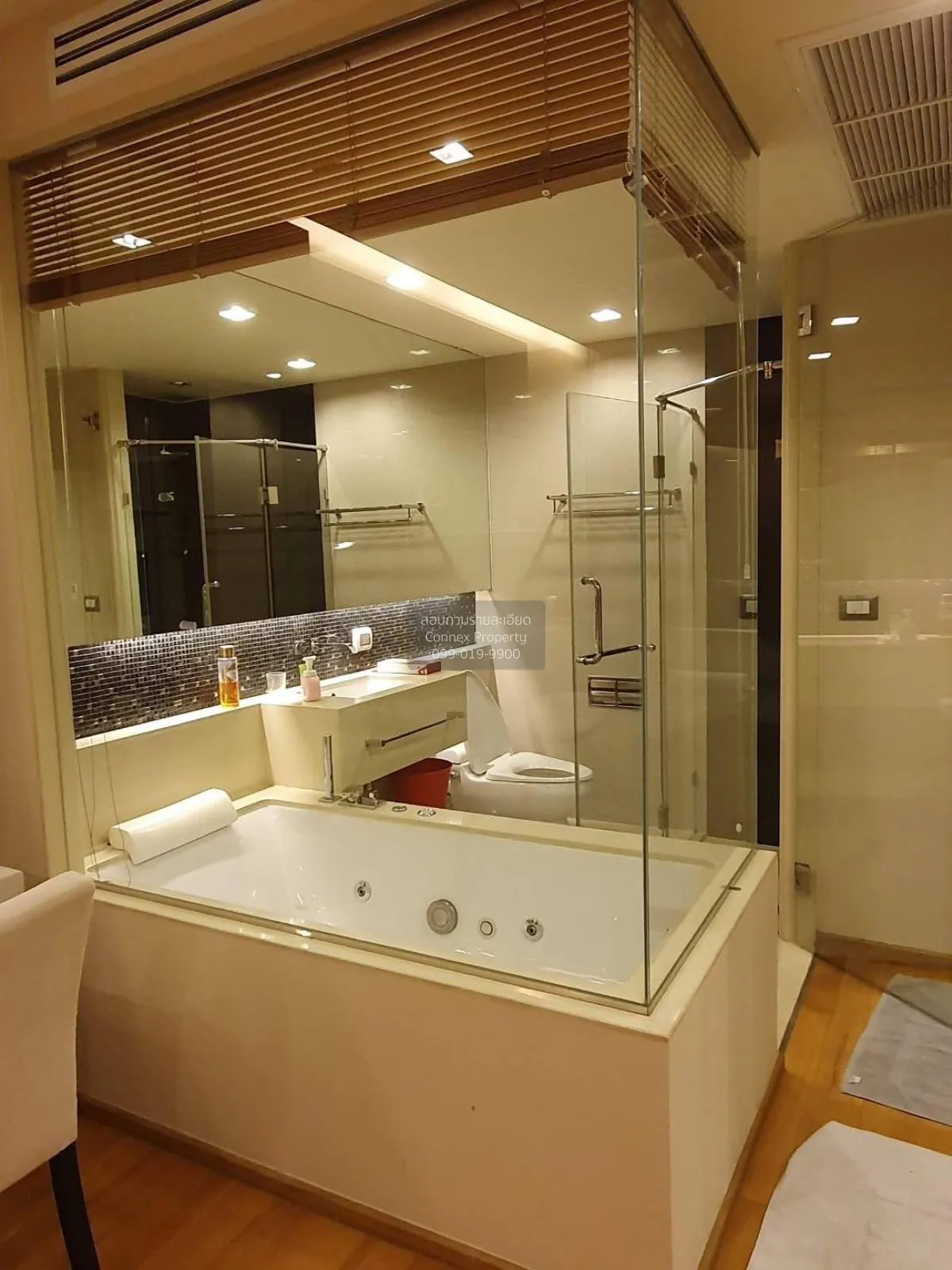 FOR RENT condo , The Address Sathorn , BTS-Saint Louis , Silom , 